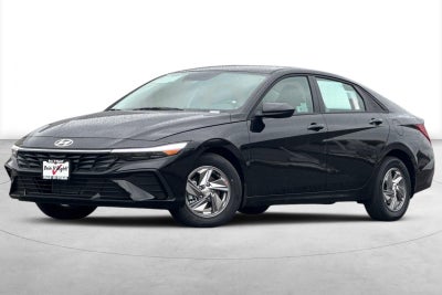 2025 Hyundai ELANTRA SE