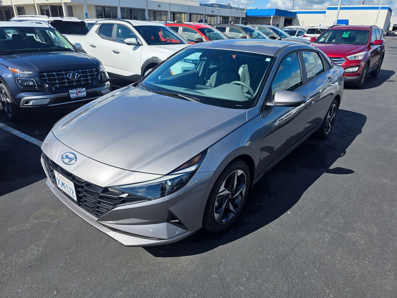 2023 Hyundai ELANTRA SEL