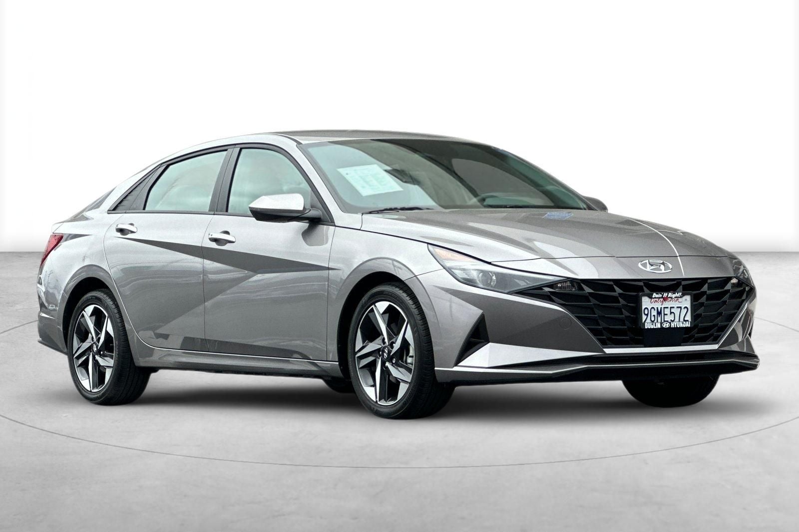 2023 Hyundai ELANTRA SEL