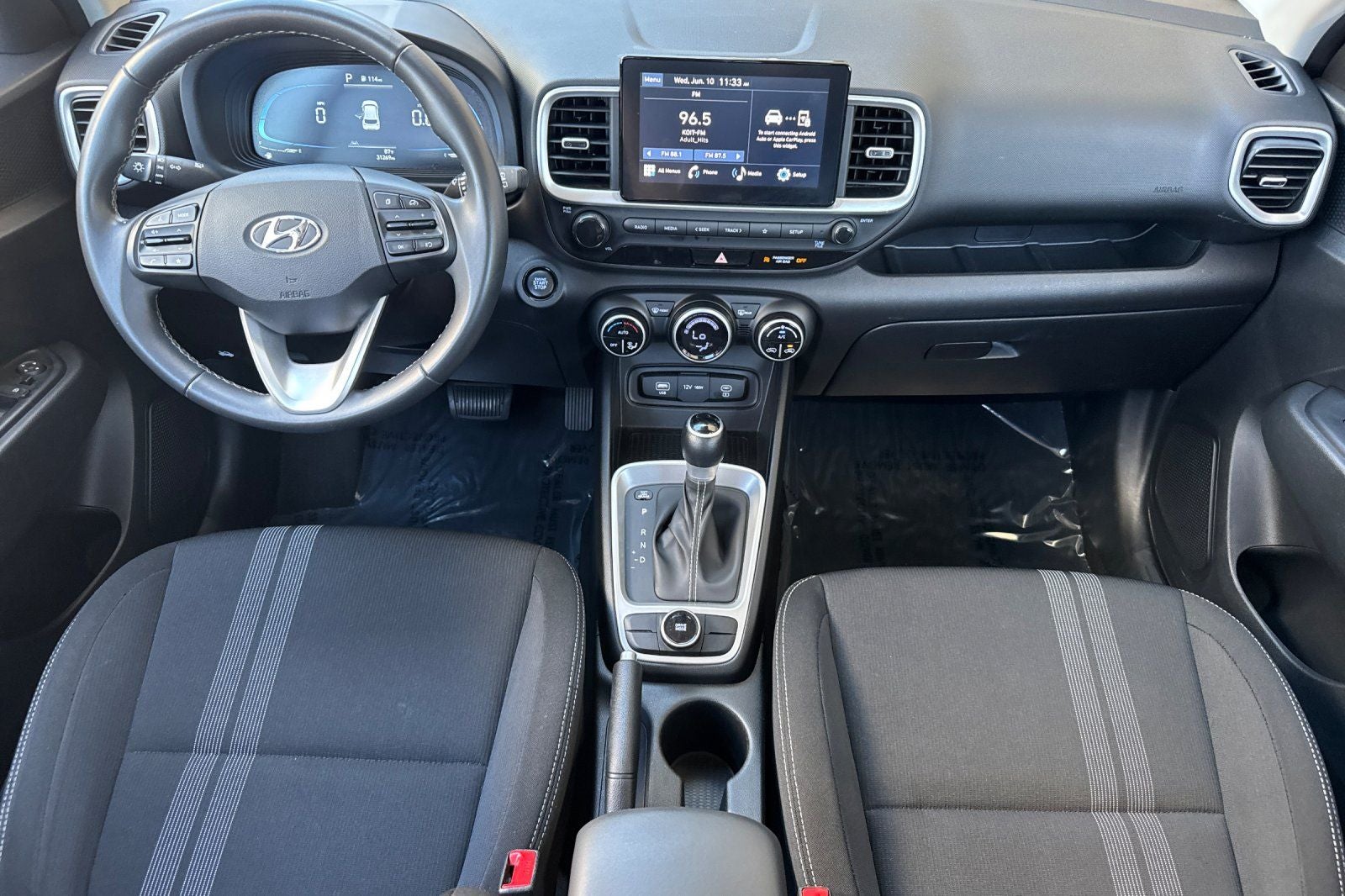 2025 Hyundai VENUE SEL