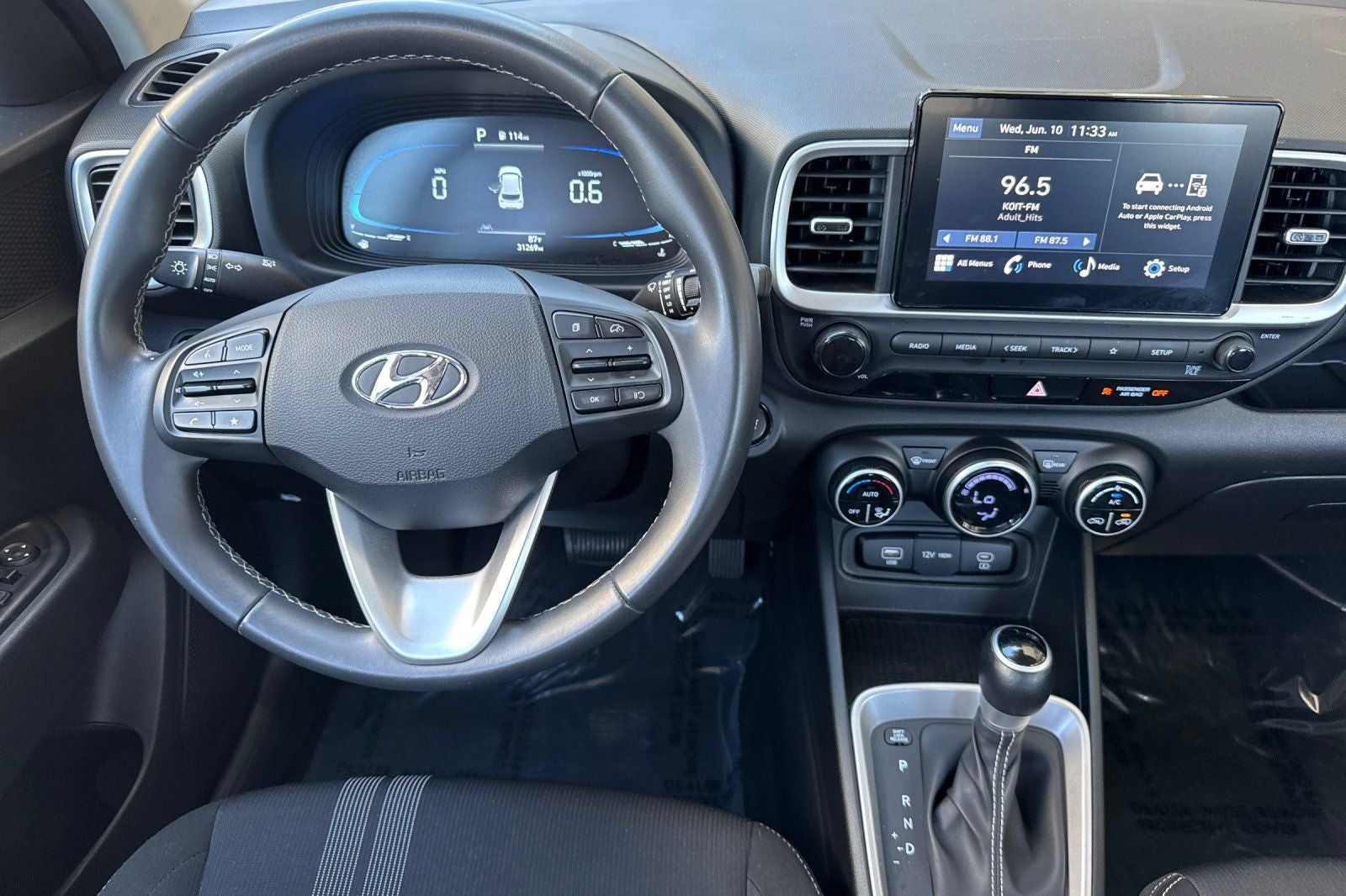 2025 Hyundai VENUE SEL