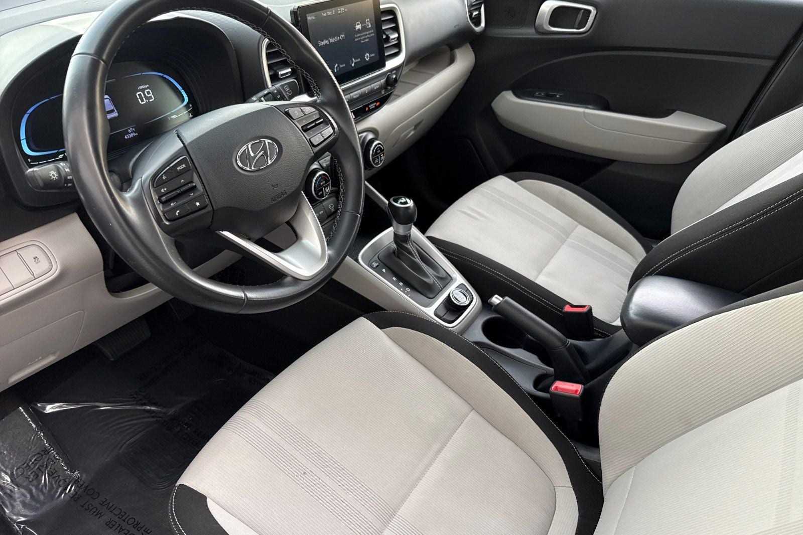 2024 Hyundai VENUE SEL