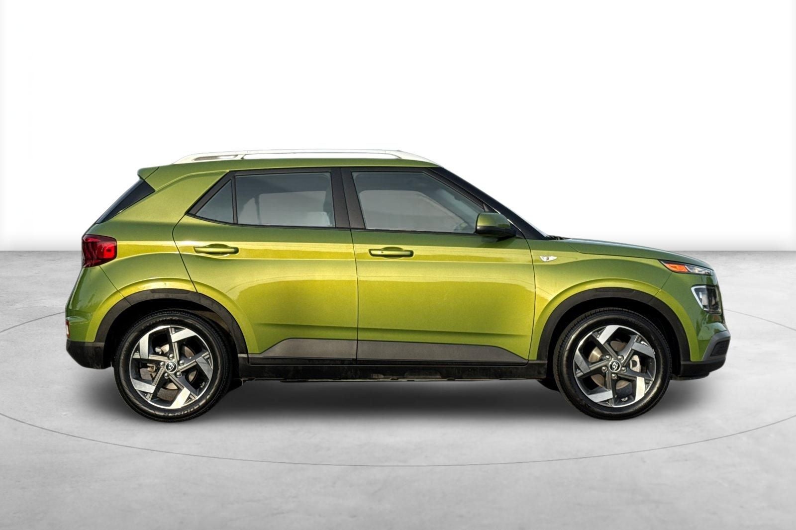 2024 Hyundai VENUE SEL