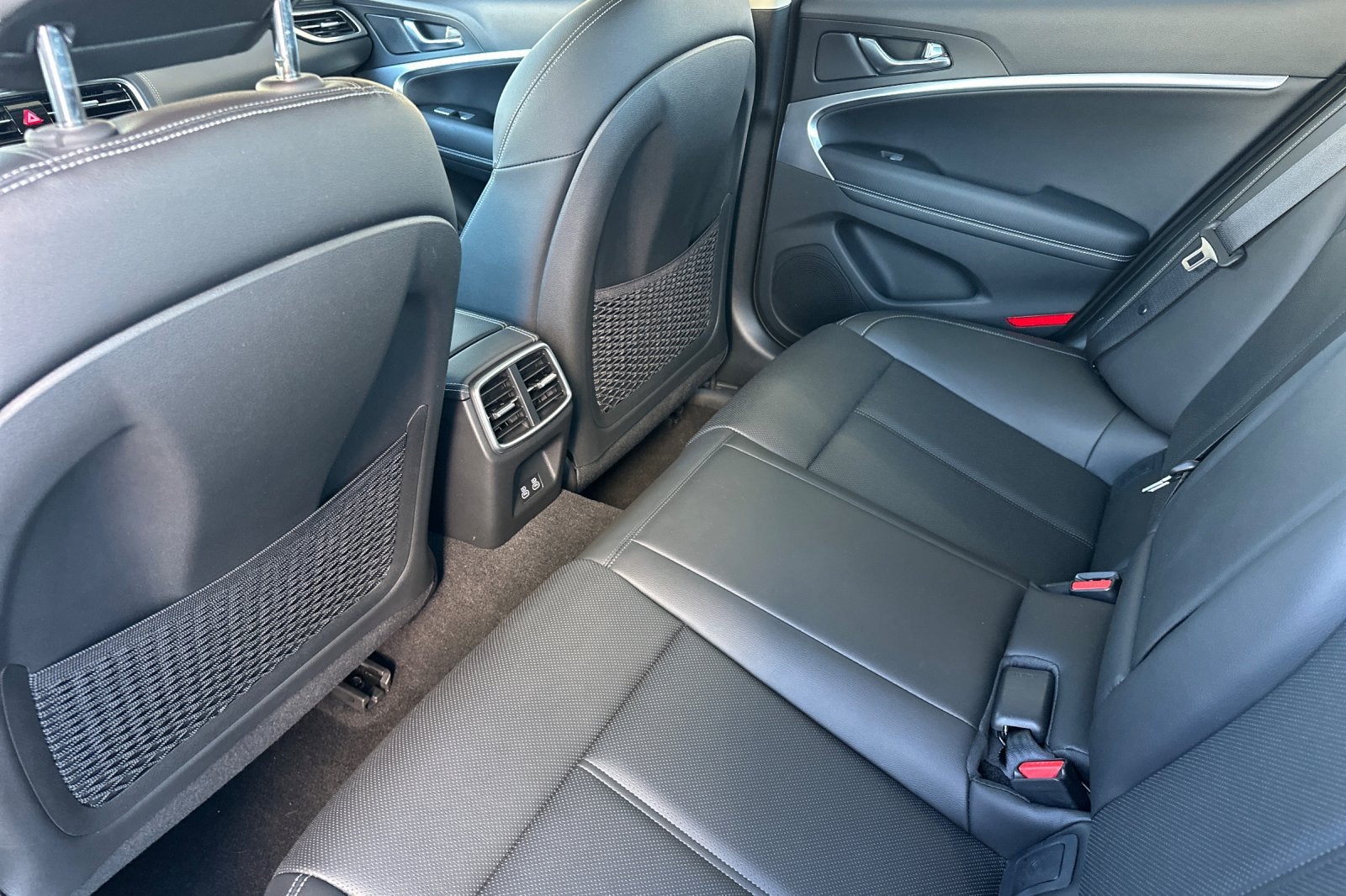 2026 Genesis G70 2.5T