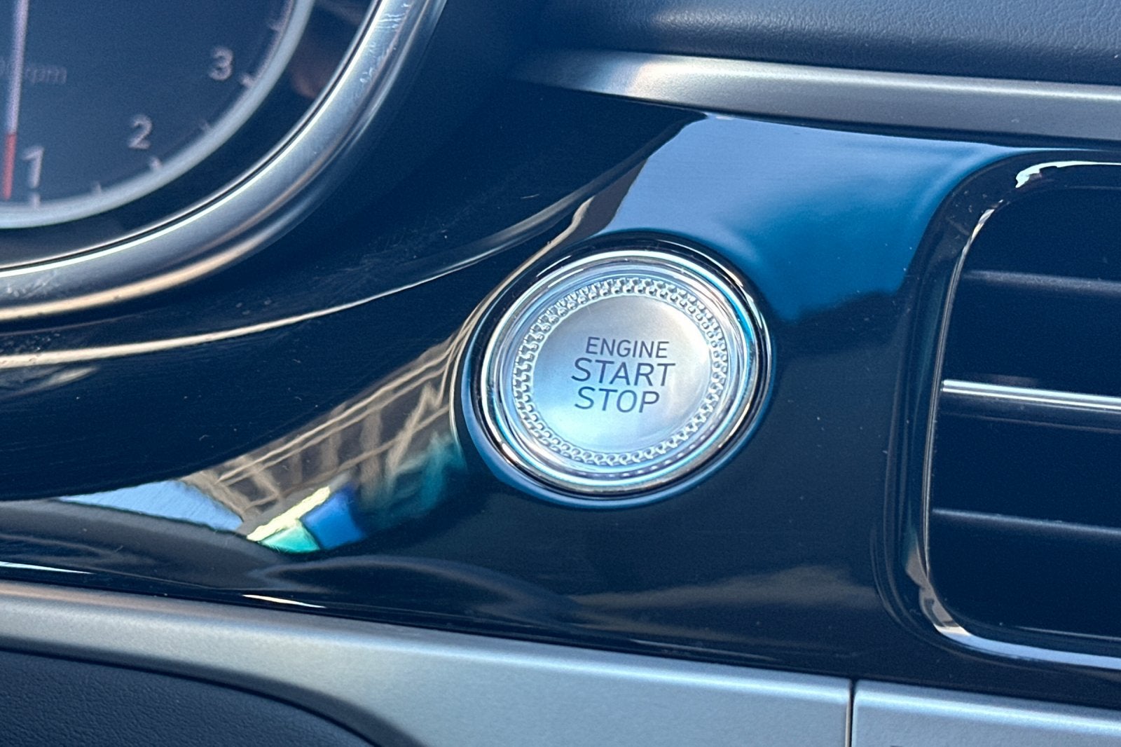 2026 Genesis G70 2.5T
