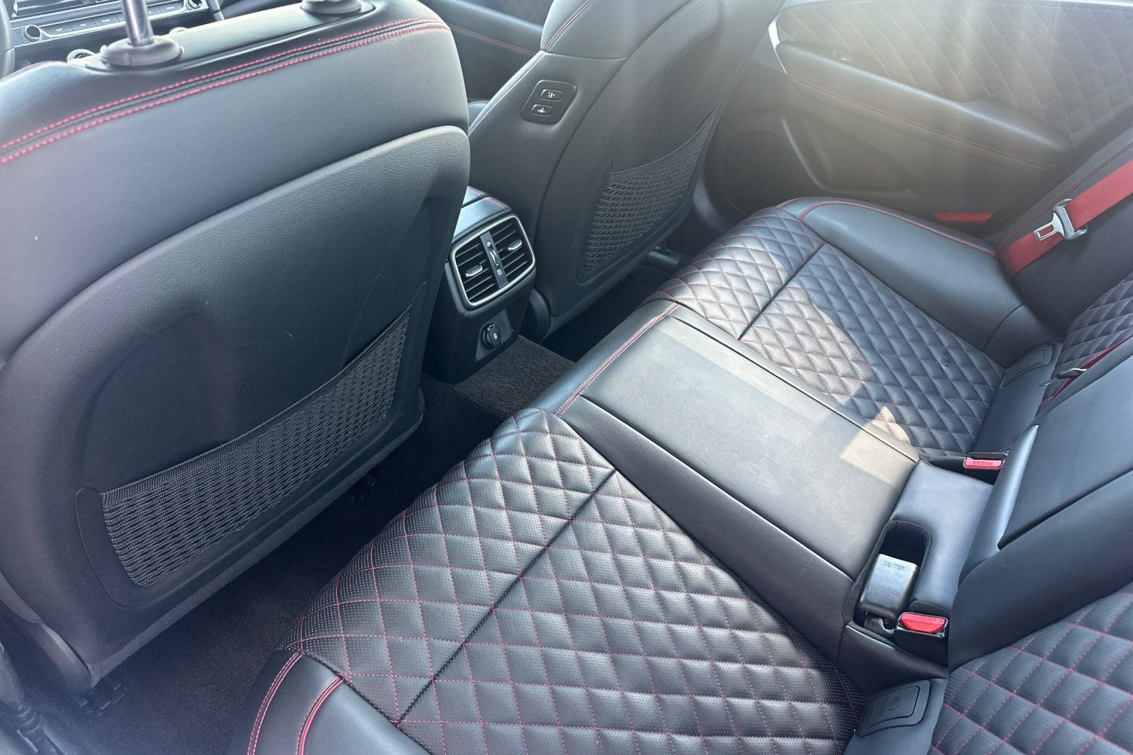 2023 Genesis G70 3.3T Sport Prestige/Advanced