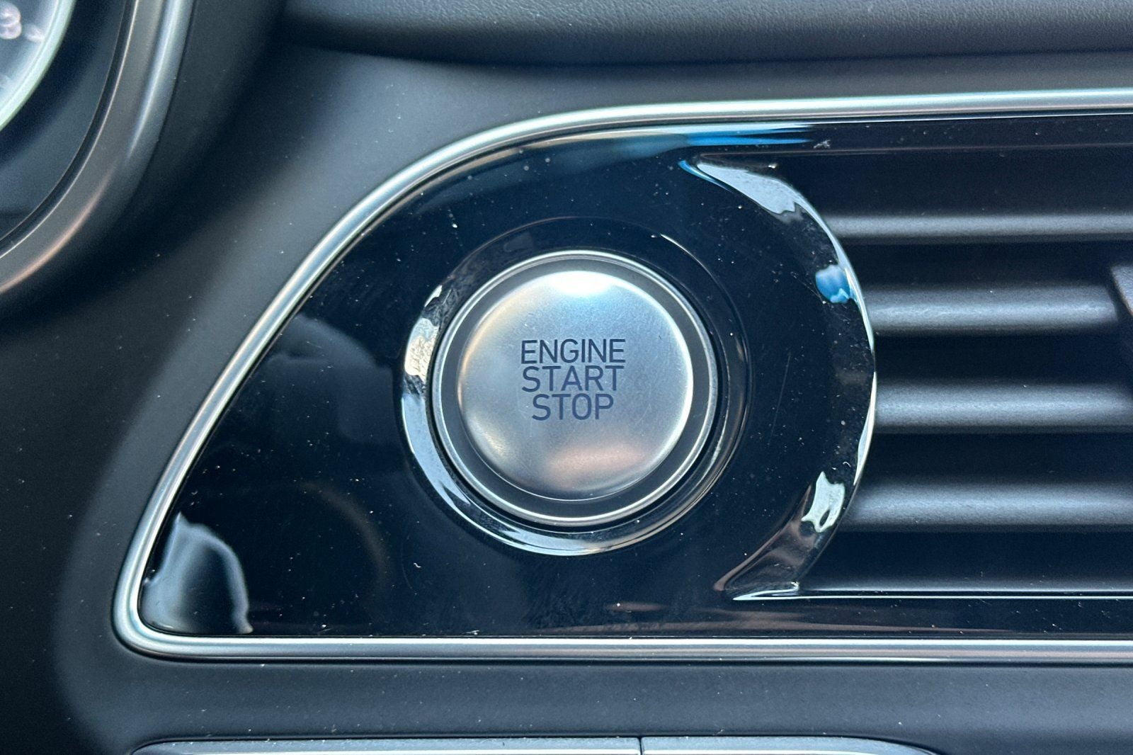 2023 Genesis G70 3.3T Sport Prestige/Advanced