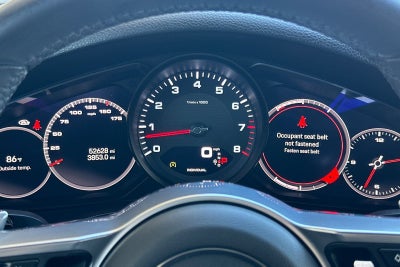 2023 Porsche Cayenne Platinum Edition