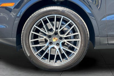 2023 Porsche Cayenne Platinum Edition