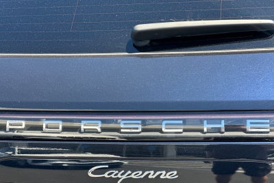 2023 Porsche Cayenne Platinum Edition