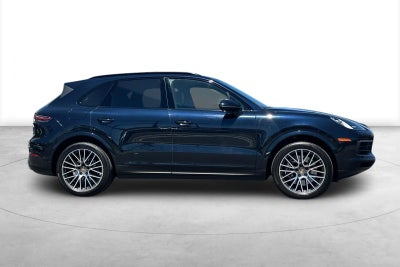 2023 Porsche Cayenne Platinum Edition